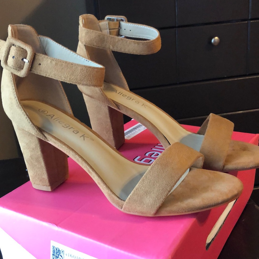 Nude Open Toe Ankle Strap Chunky High Heels